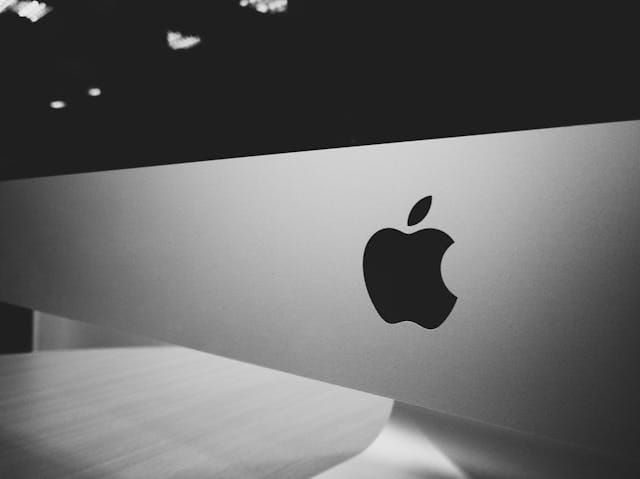 Leia mais sobre o artigo Apple Vision Pro: A Revolução dos Óculos de Realidade Mista Está Sendo Preparada