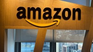 Leia mais sobre o artigo Amazon e a Polêmica do Retorno ao Escritório: Empregados em Alerta