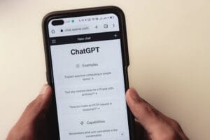 Leia mais sobre o artigo Descubra o Canvas do ChatGPT: A Nova Interface que Revoluciona a Interação com IA